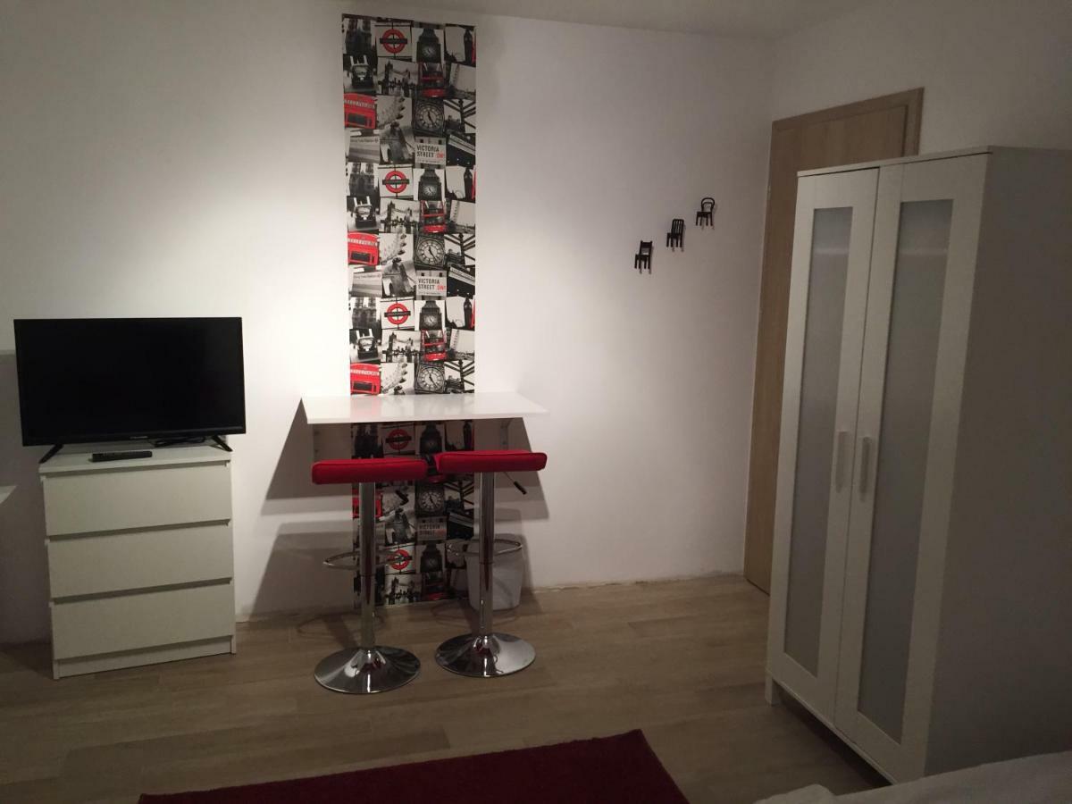 6 Cities Rooms Varsovie Extérieur photo